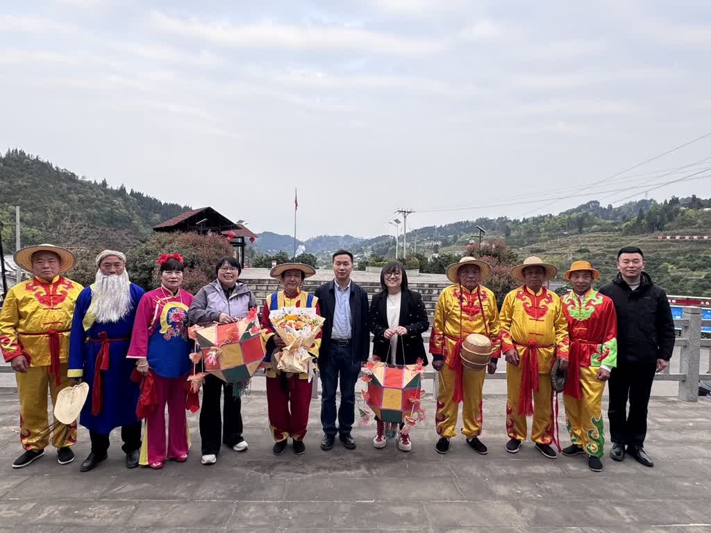 古蔺丹桂:大山里来了“新课堂”(图5) 古蔺丹桂:大山里来了“新课堂”(图5)